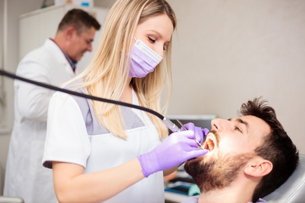 Restorations    : What To Expect During Dental Filling Treatment